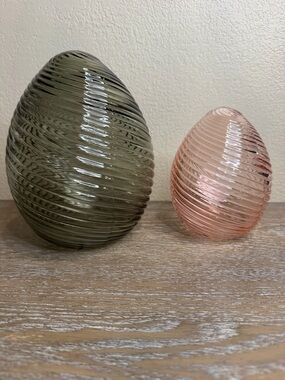 Spun Glass Easter Egg Green & Pink - Threshold